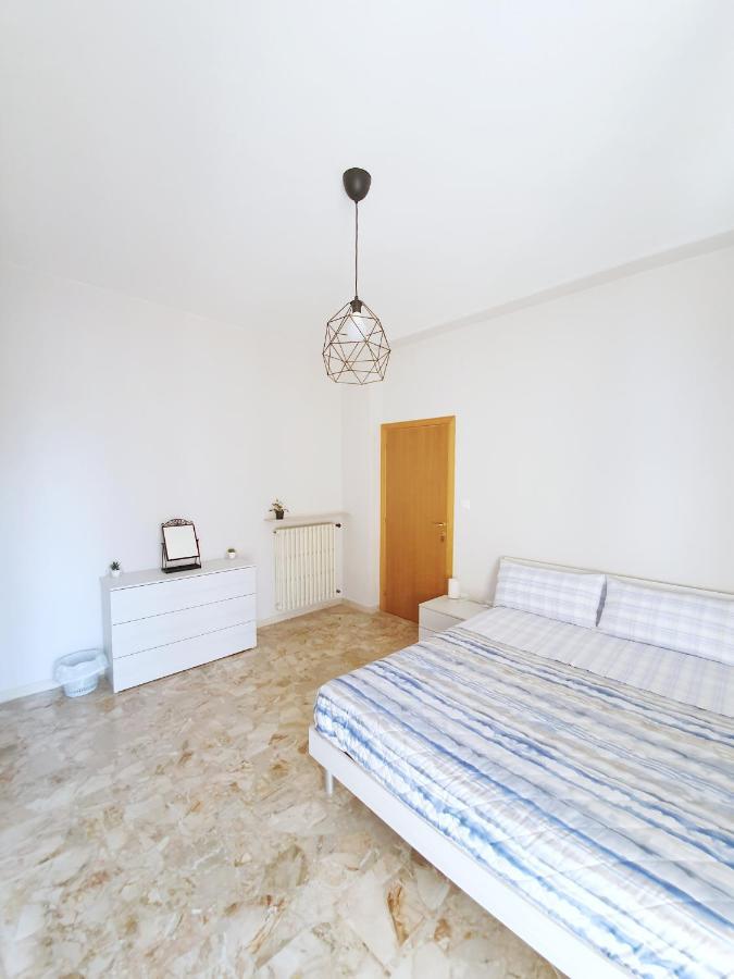 Affittacamere Zona Caserma-Stazione Foligno Luaran gambar