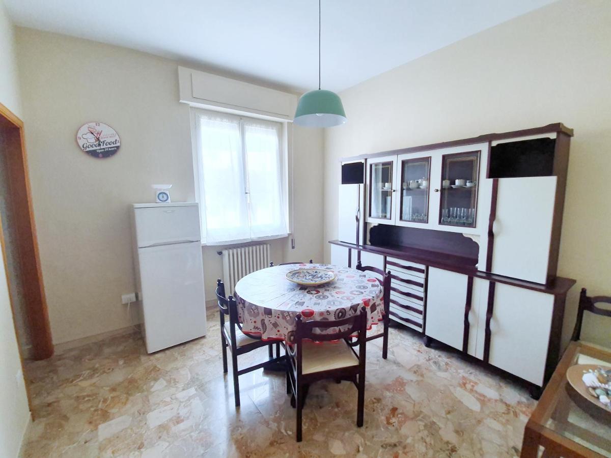 Affittacamere Zona Caserma-Stazione Foligno Luaran gambar